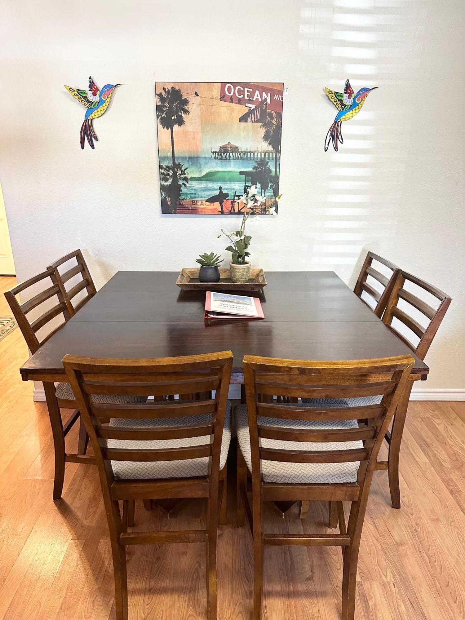 Minutes To Riverwalk, Sleeps 12, Pets Welcome!