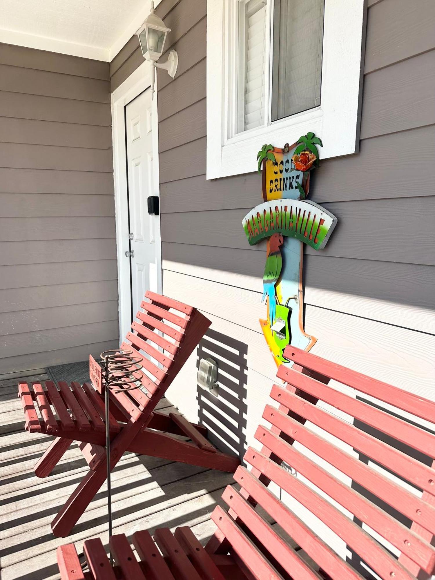 Holiday home Minutes To Riverwalk, Sleeps 12, Pets Welcome! *